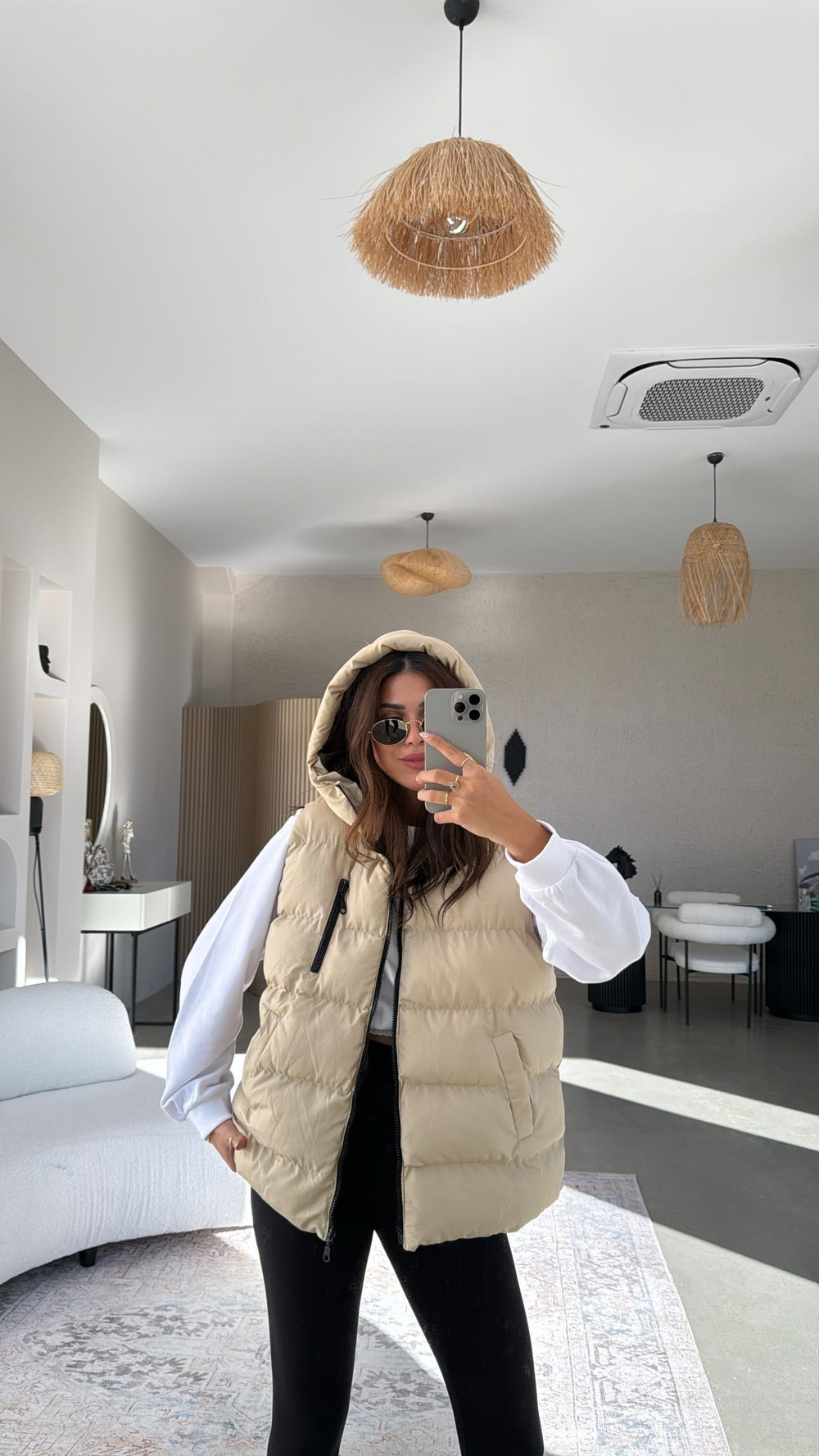 Krem Kapüşonlu Yelek