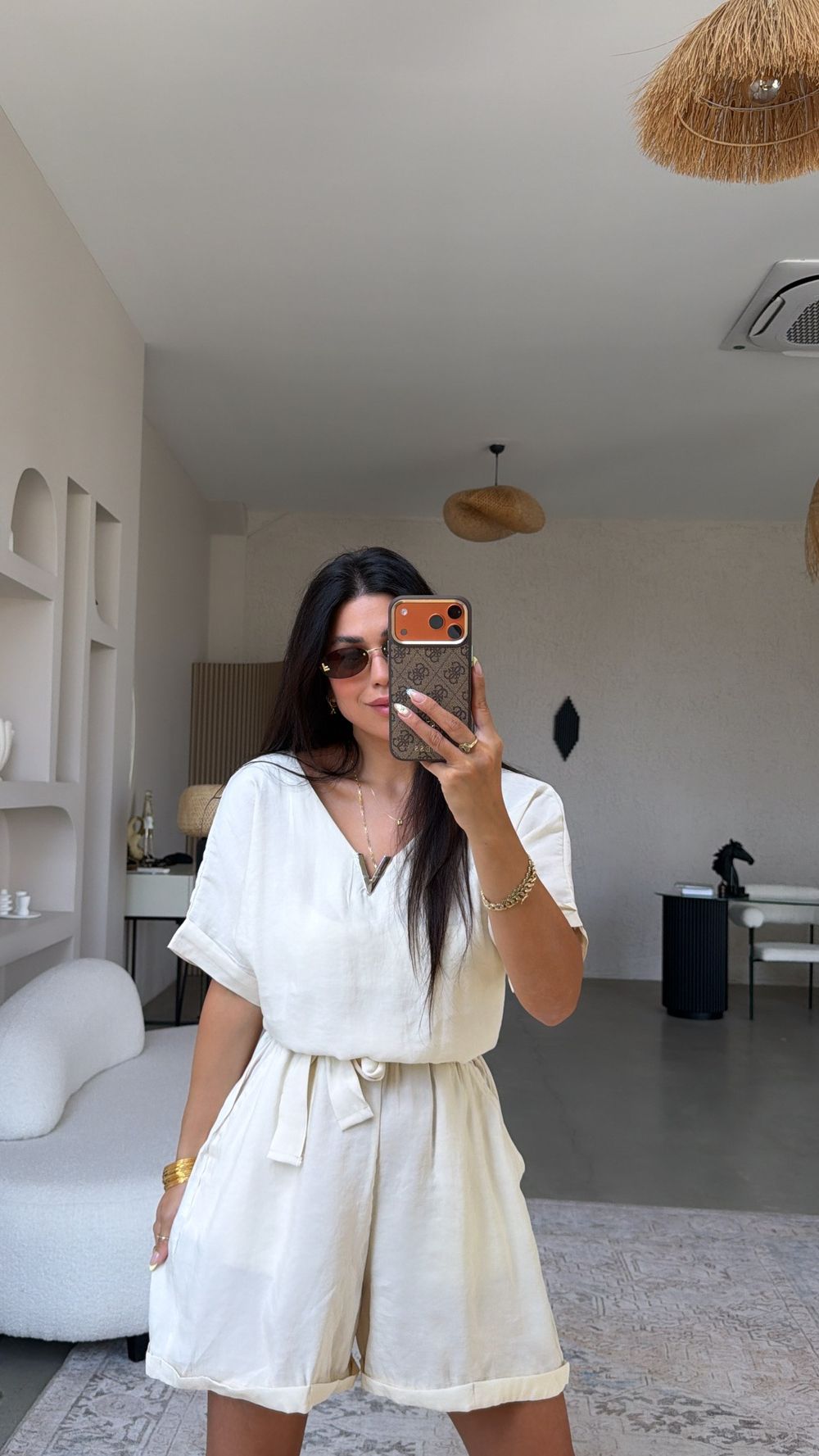 Krem V Aksesuarlı Tensel Kumaş Tulum
