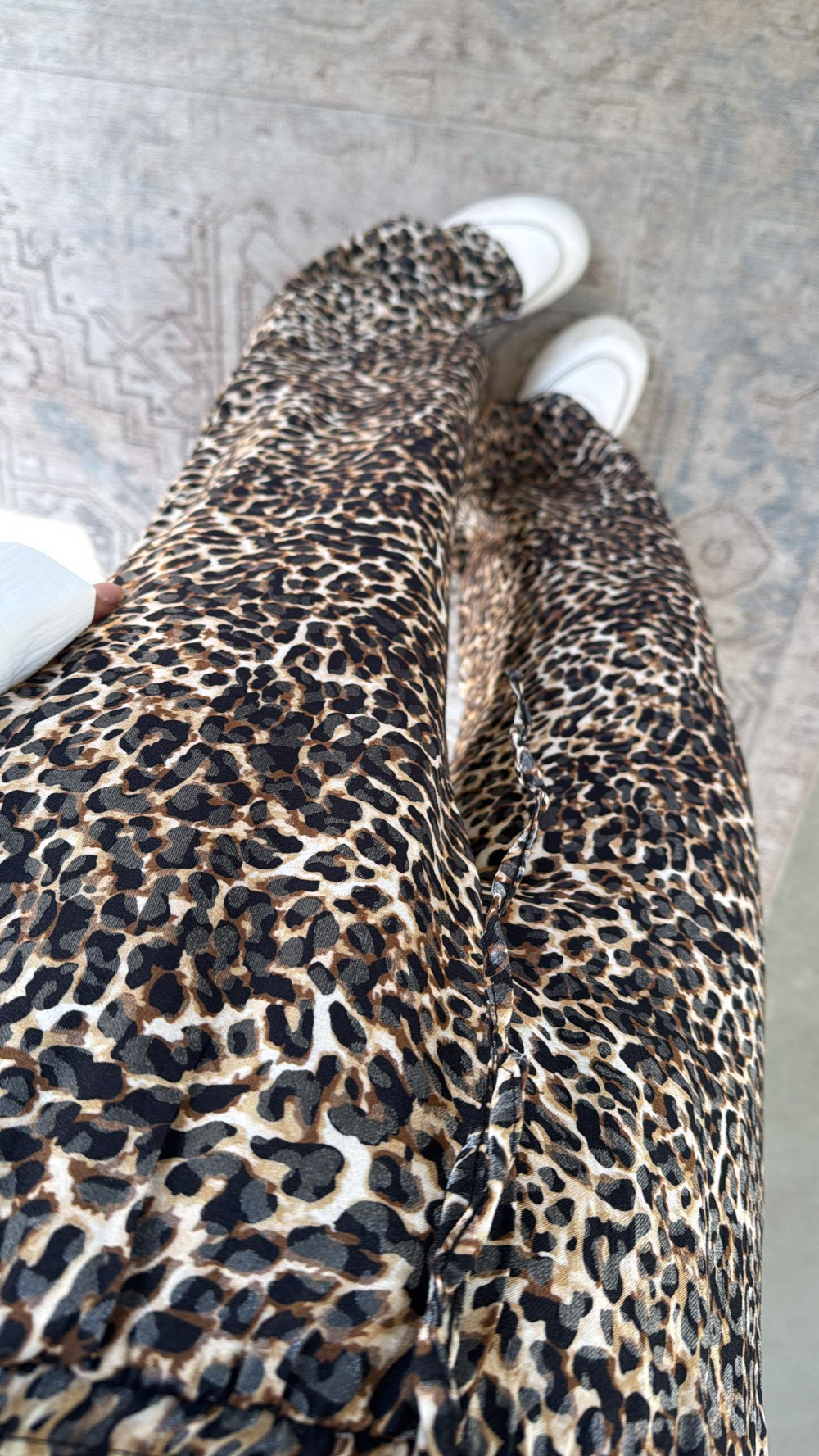 Leopar Desenli İpek Saten Pantolon