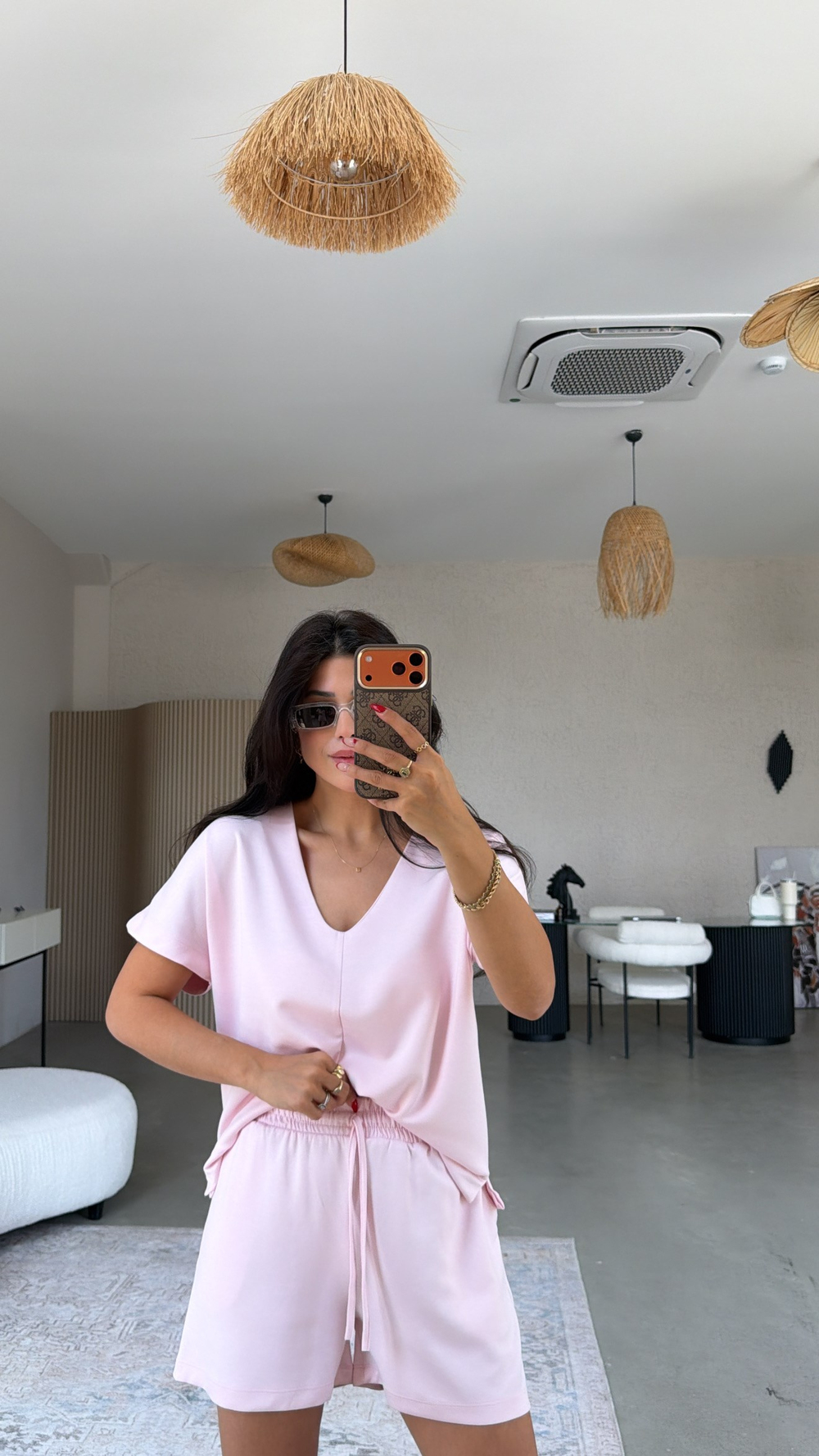 Pembe V Yaka Modal Şort Bluz Takım