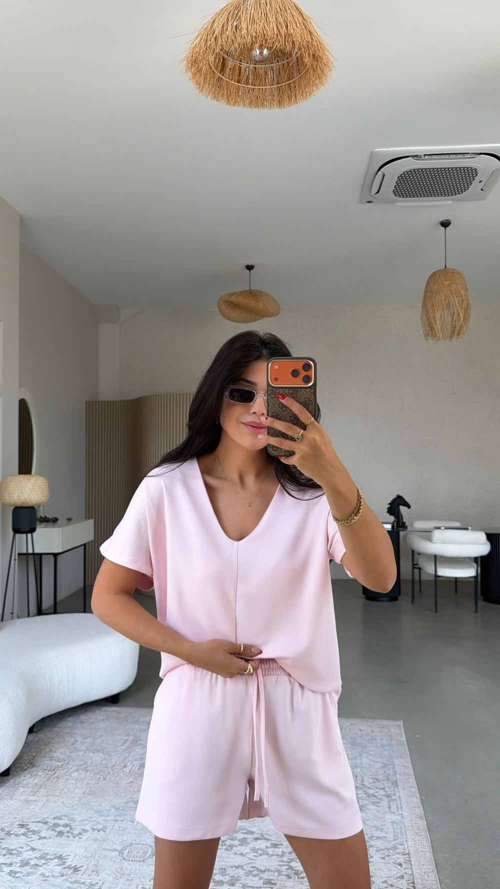 Pembe V Yaka Modal Şort Bluz Takım