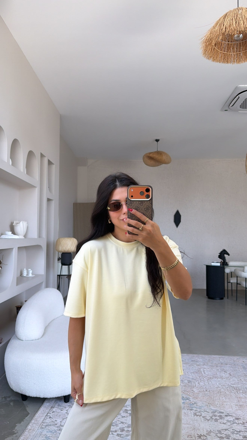 Sarı Yanı Minik Yırtmaçlı Oversize Modal Tshirt