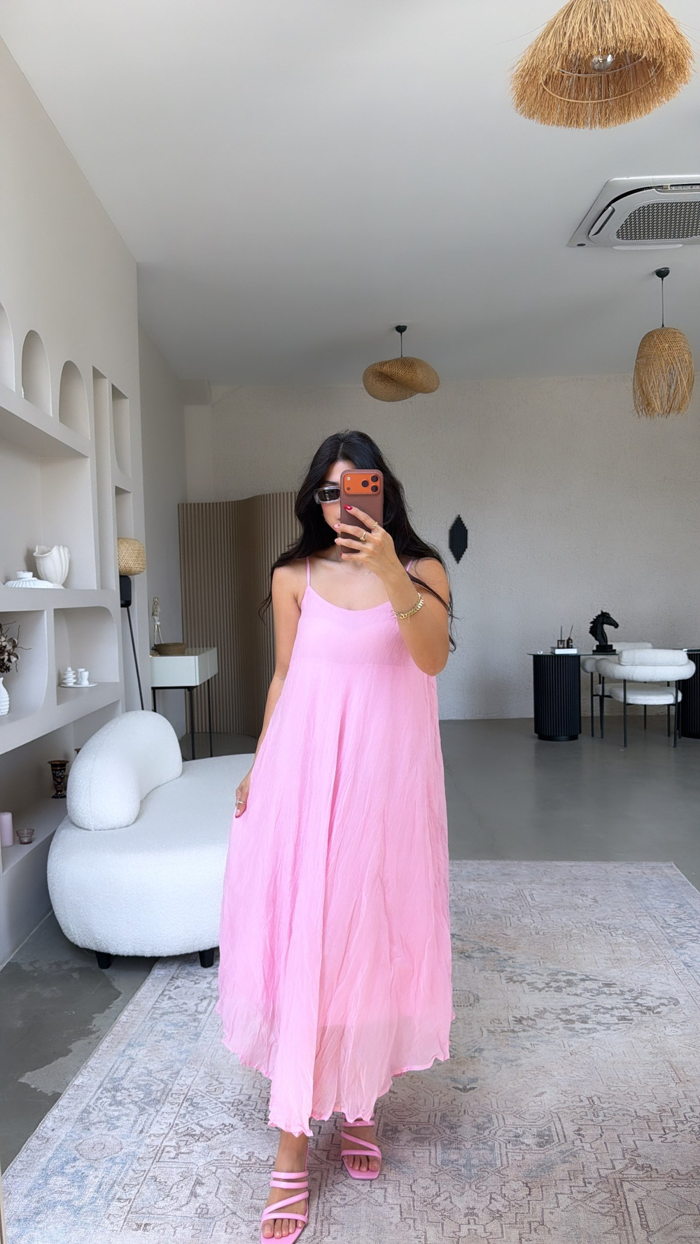 Şeker Pembe Kırışık Efektli Askılı Elbise