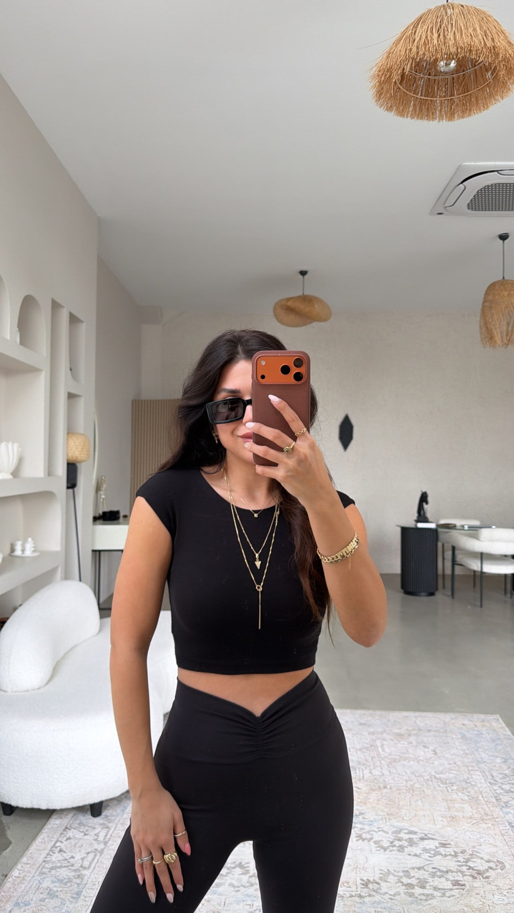 Siyah Bisiklet Yaka Kolsuz Crop Basic