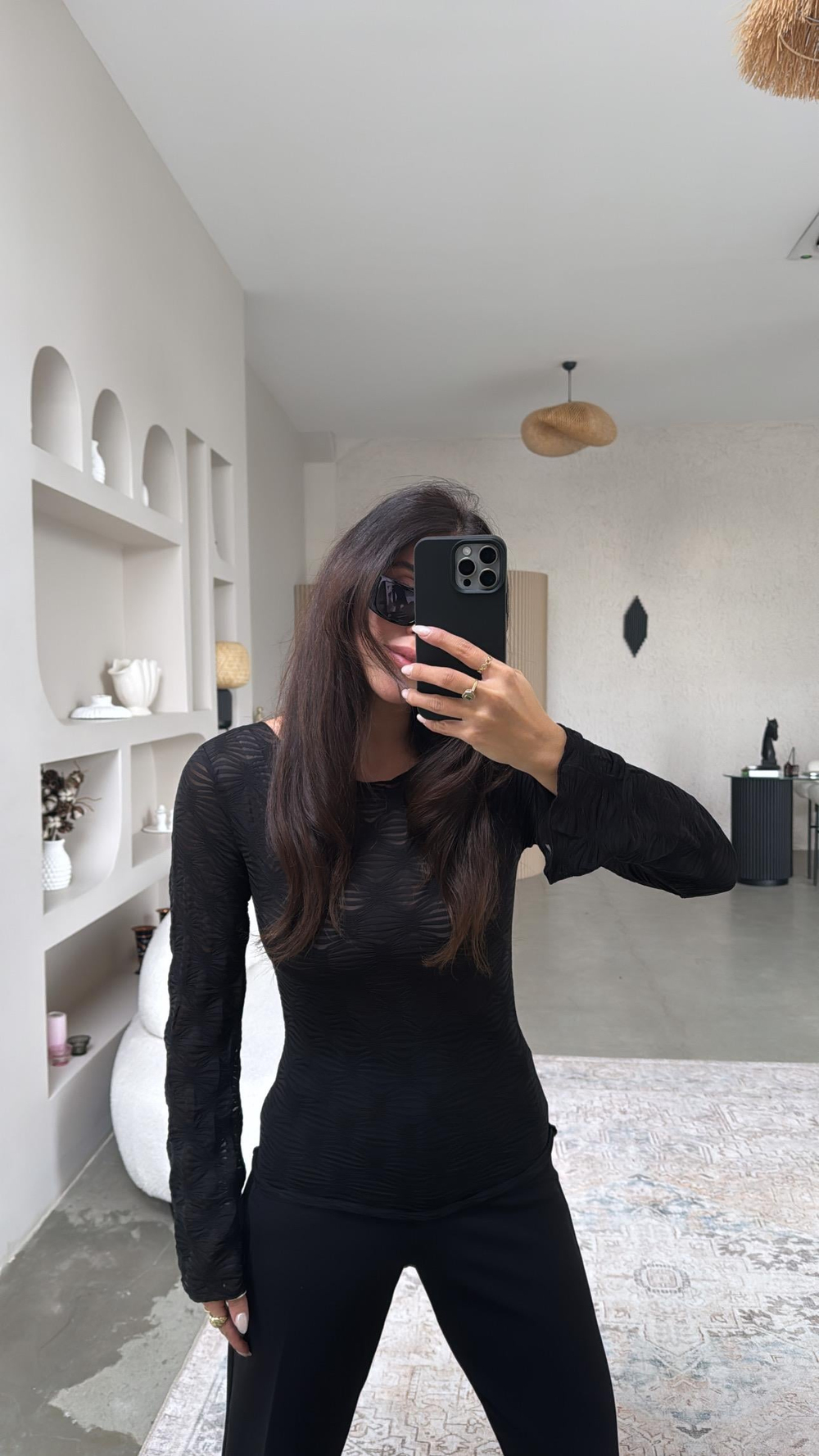 Siyah İstiridye Desenli Transparan Bluz