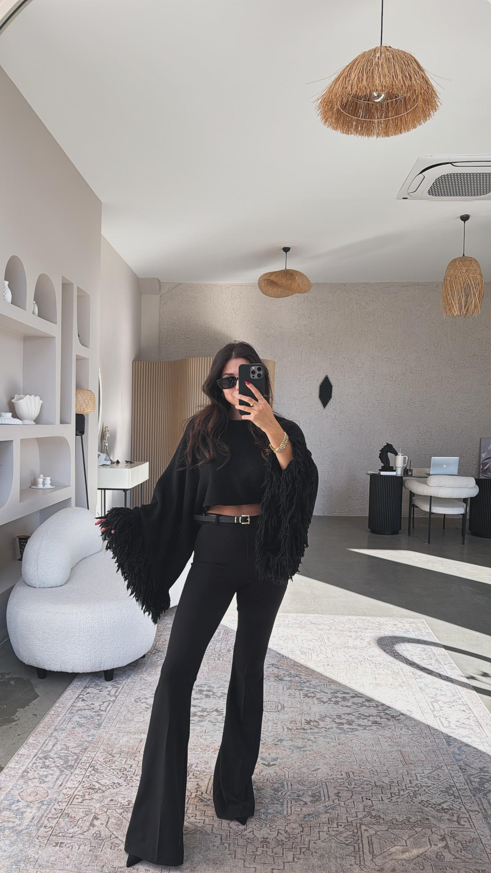 Siyah Püsküllü Kazak