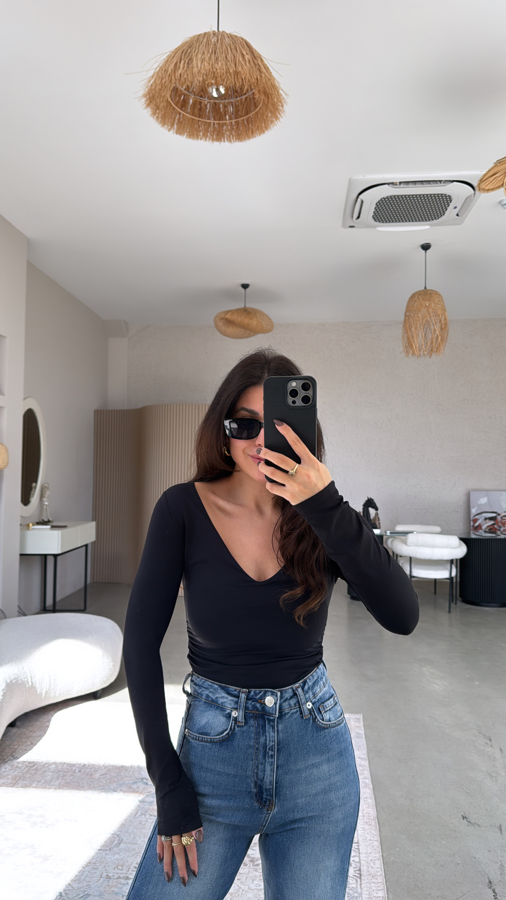 Siyah V Yaka Polyamid Bodysuit