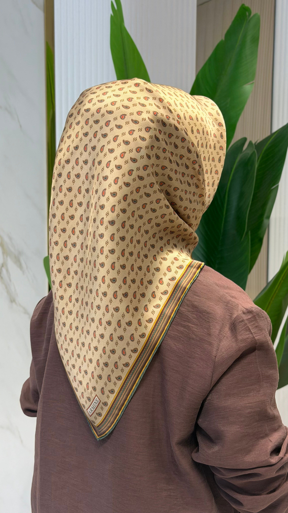 ARMİNE SURA İPEK EŞARP - 9548-81