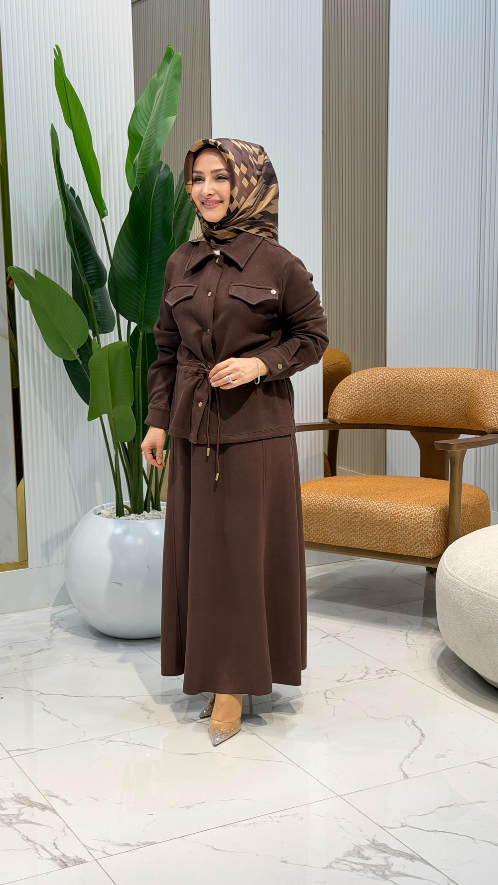 ARMİNE TREND ÇITÇITLI BEL BÜZGÜLÜ ETEKLİ TAKIM KAHVERENGİ - 25KT659