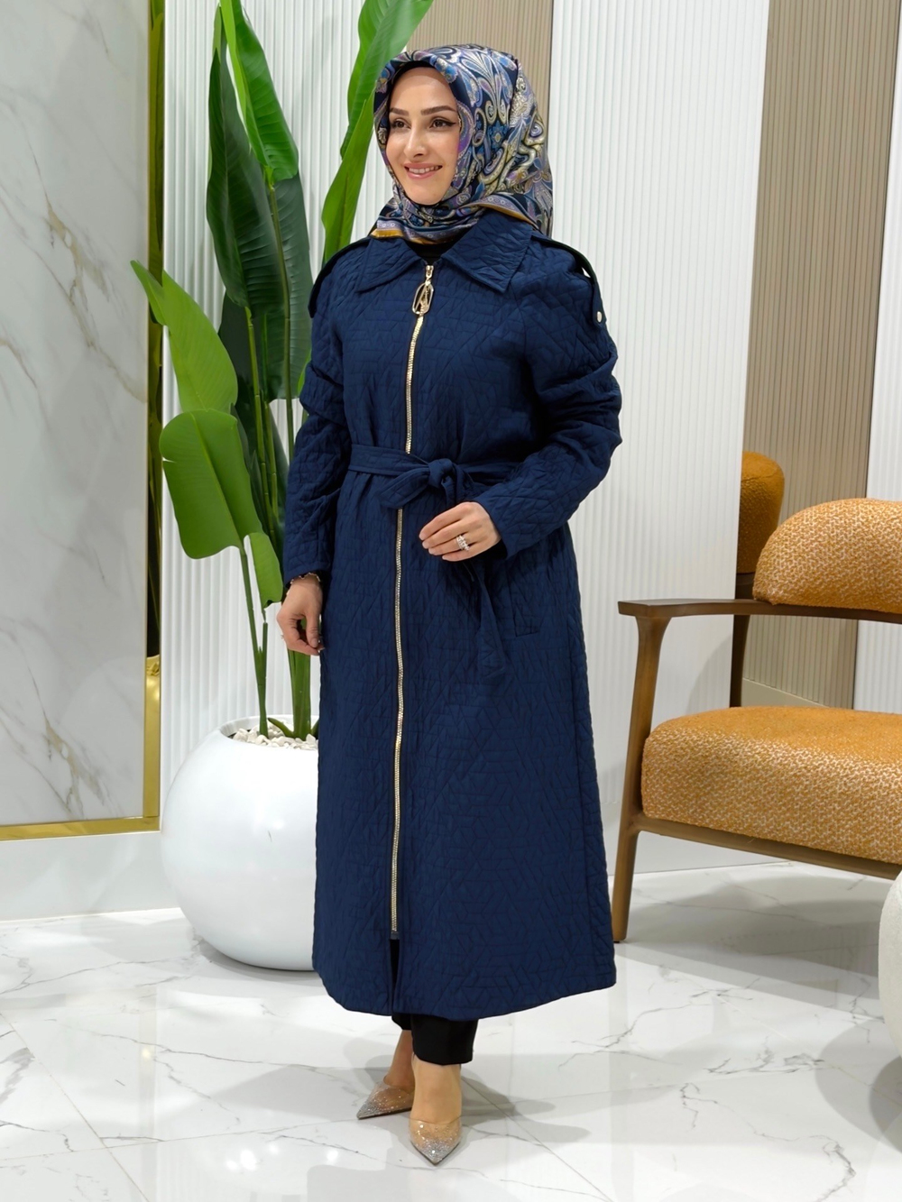 ARMİNE TREND KABARTMA DESENLİ BOYDAN FERMUARLI KAP LACİVERT- 25KT717