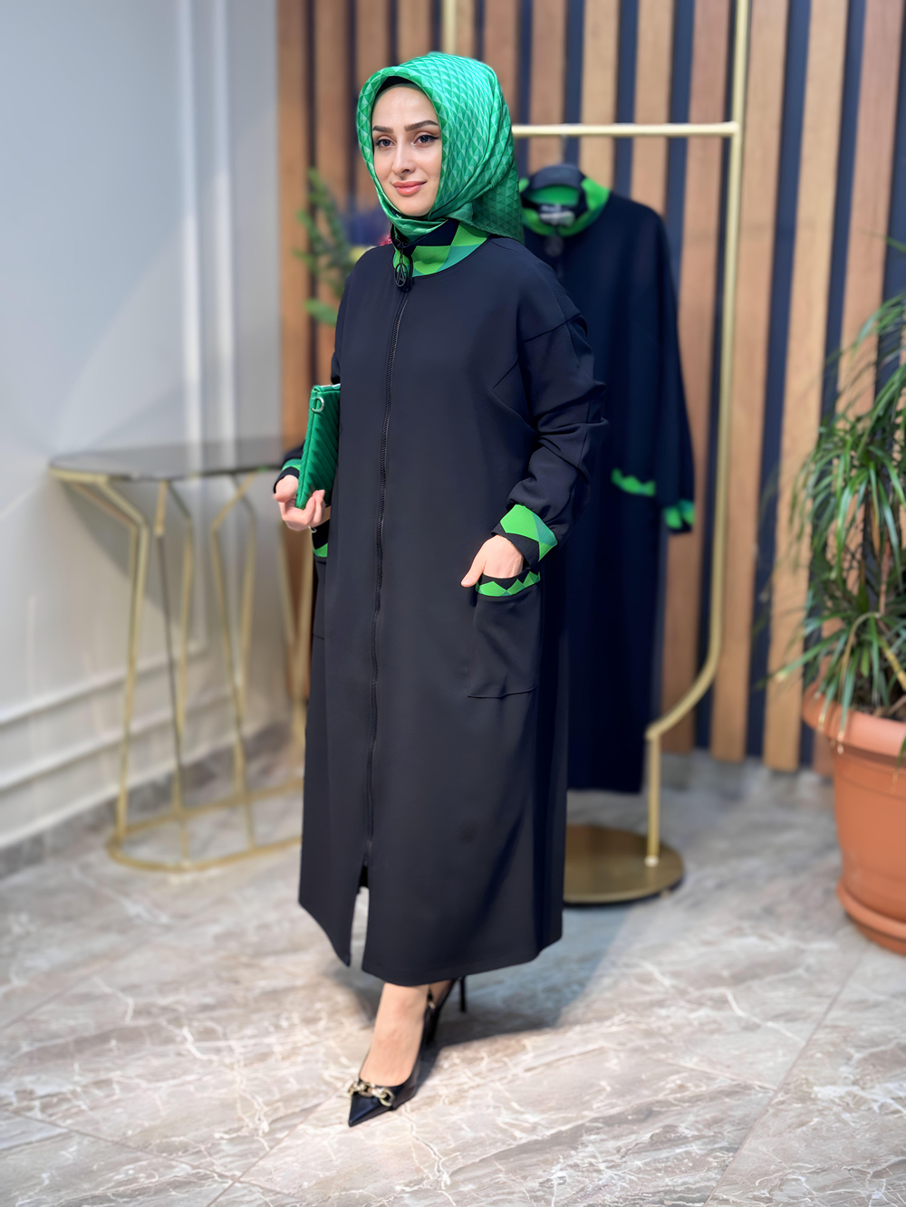 ARMİNE TREND RİBANA DETAYLI ÖNDEN FERMUARLI GİY-ÇIK -23KT432