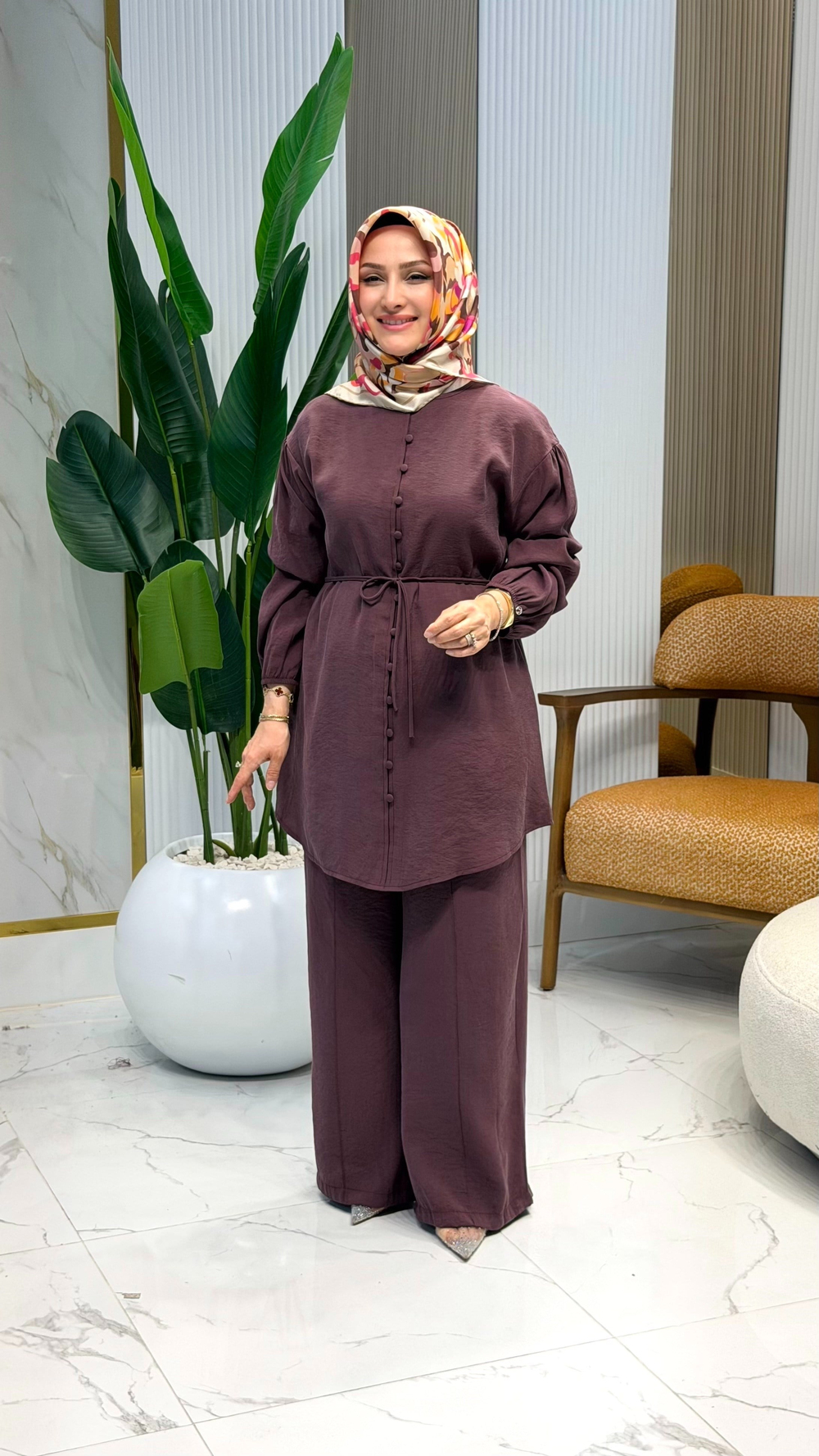 ARMİNE TREND SAHTE DÜĞME DETAYLI BELİ İPLİ PANTOLONLU TAKIM MÜRDÜM- 26YT678
