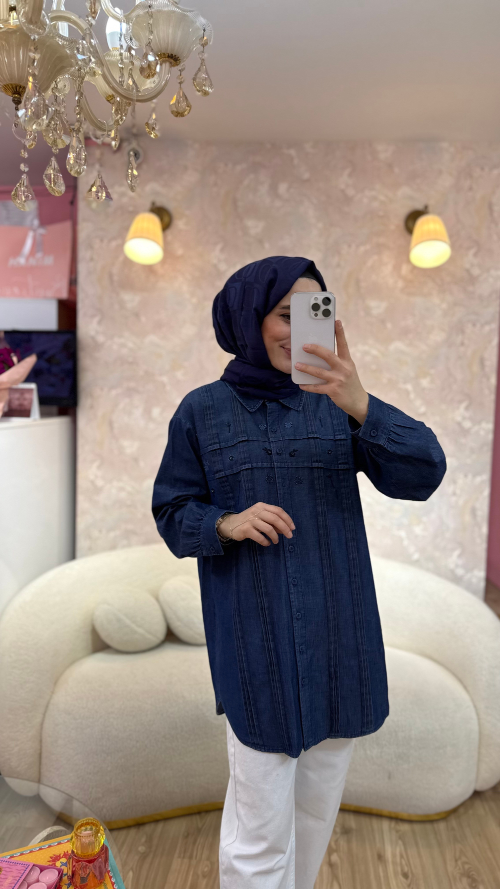 Kot Tunik 