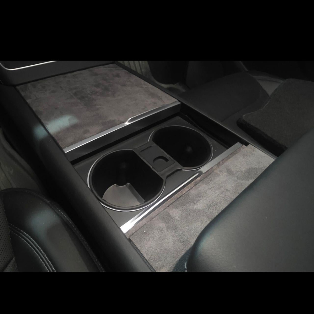 Model Y 2025 Juniper Orta Konsol Bardaklık V2