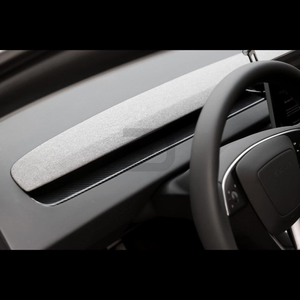 Model Y 2025 Ön Konsol Kaplaması