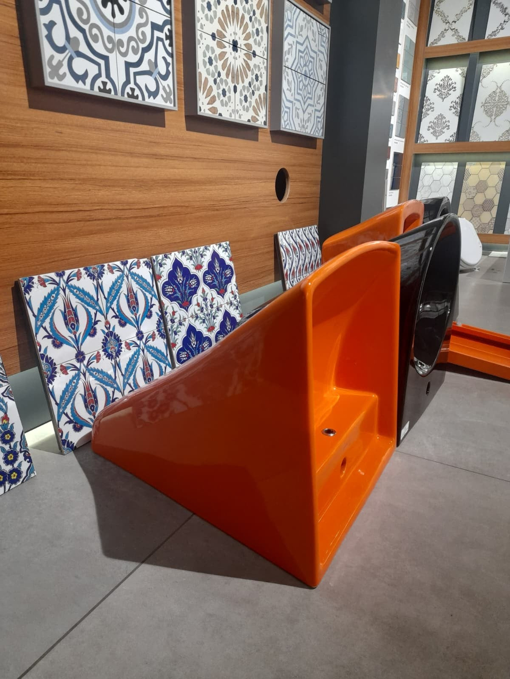 LUCCO 50 CM LOOP ASMA MONOBLOK LAVABO TURUNCU(TEŞHİR)