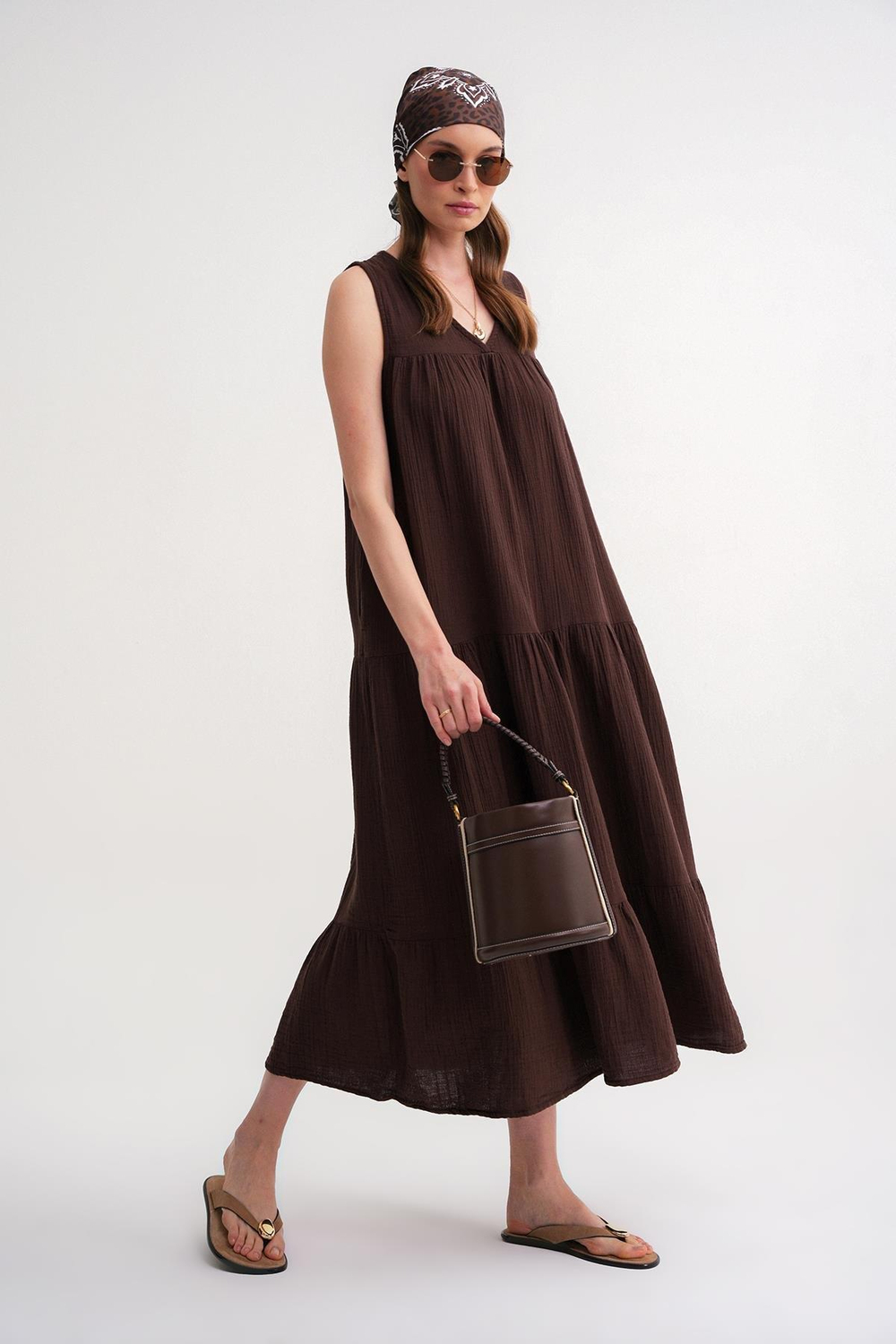 4673-kadin-buzgu-detayli-muslin-elbise--470d-.jpg
