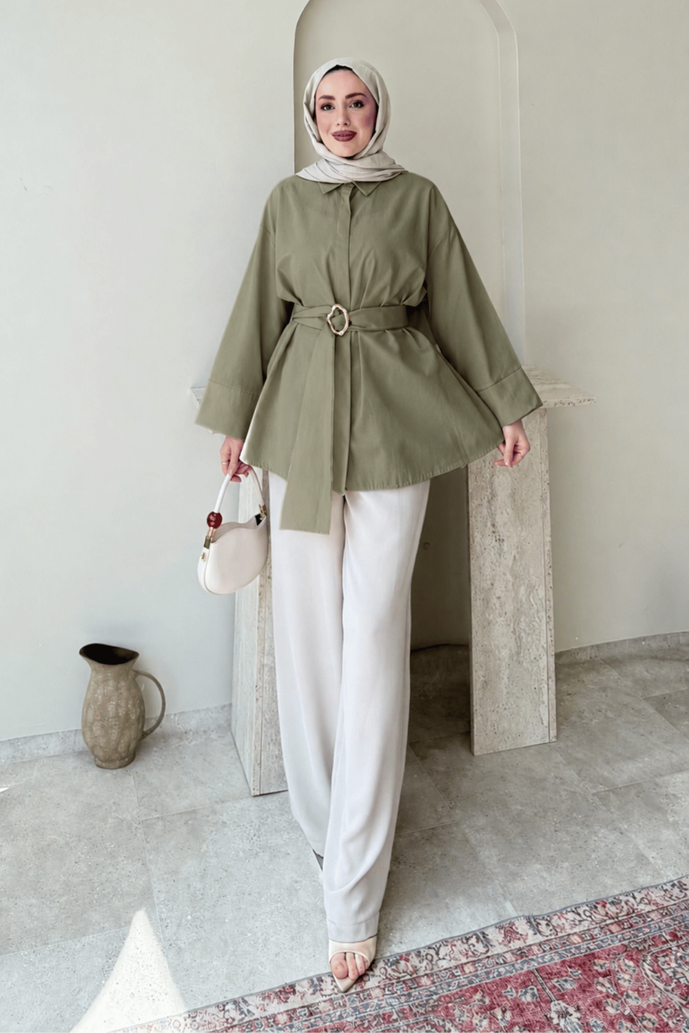 Dekta Cotton Kumaş Broş Kemerli Tesettür Gömlek- Haki Standart (38-42 Uyumlu)