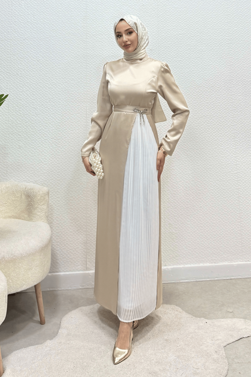 Henna Fiyonk Detaylı Krep Saten Tesettür Abiye- Krem