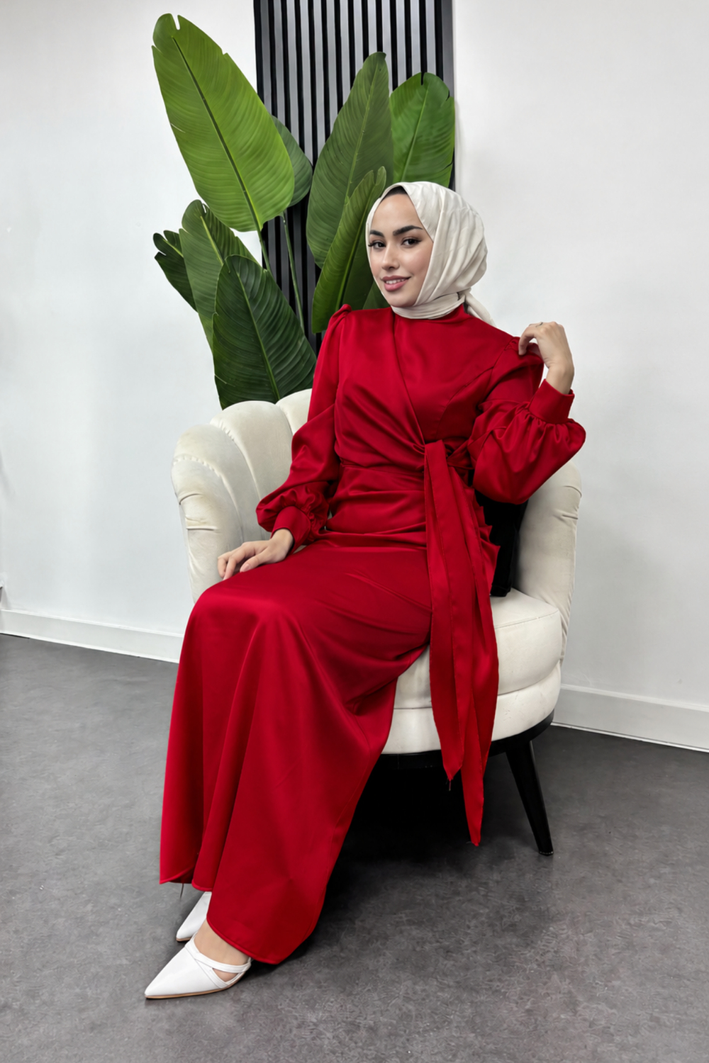 Roya Model Yandan Bağlamalı Saten Abiye-Kırmızı