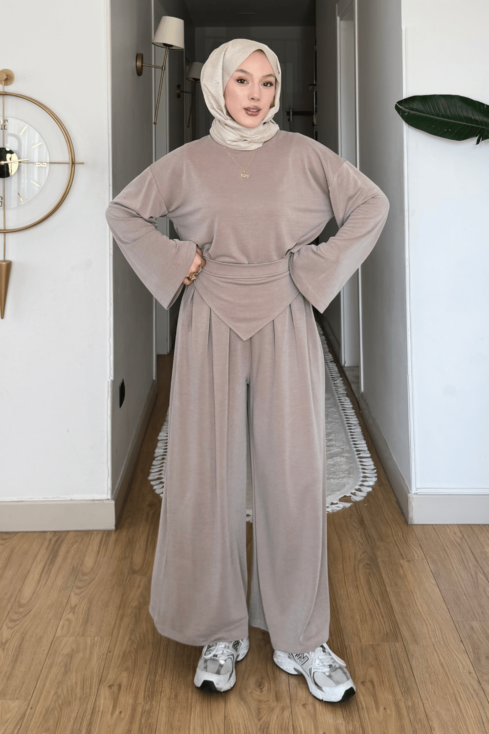 Ruby Pike orijinal Modal Kumaş Parçalı Pantolon- Tunik Tesettür Takım- Bej