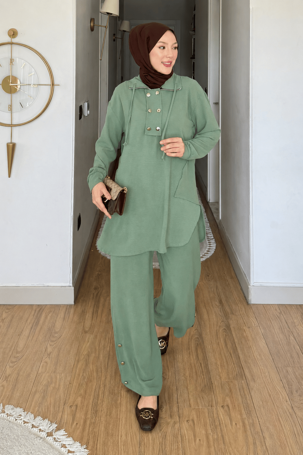 Tulas Aeorbin Kumaş Dik Yaka Tunik-Pantolon Tesettür Takım- Yeşil