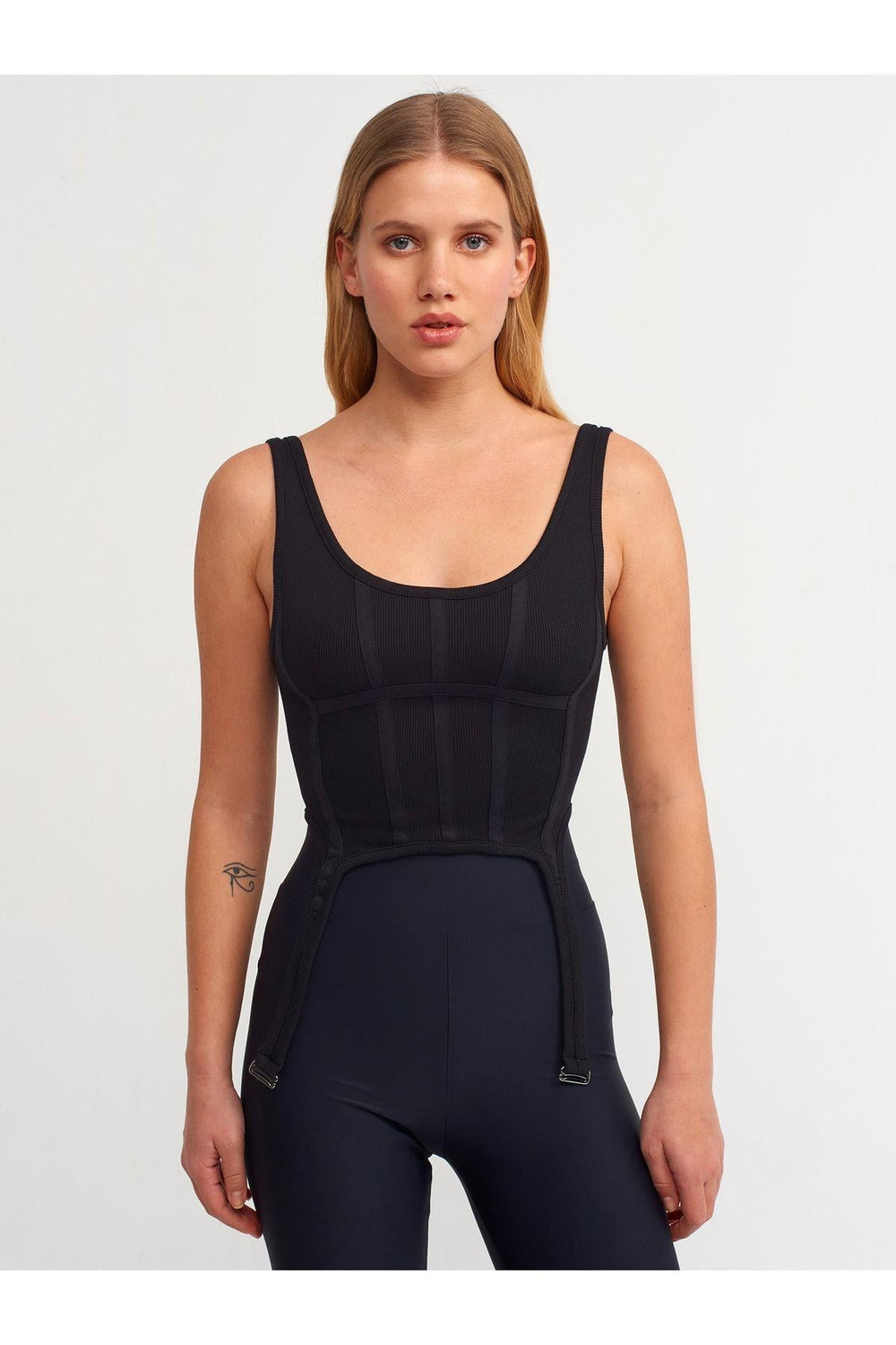 20616-crop-top-siyah-074b8d.jpg