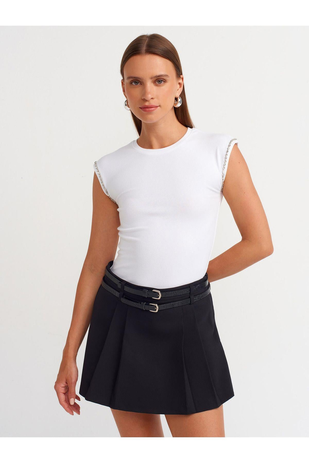 30927-parlak-tasli-t-shirt-beyaz-2c-481.jpg