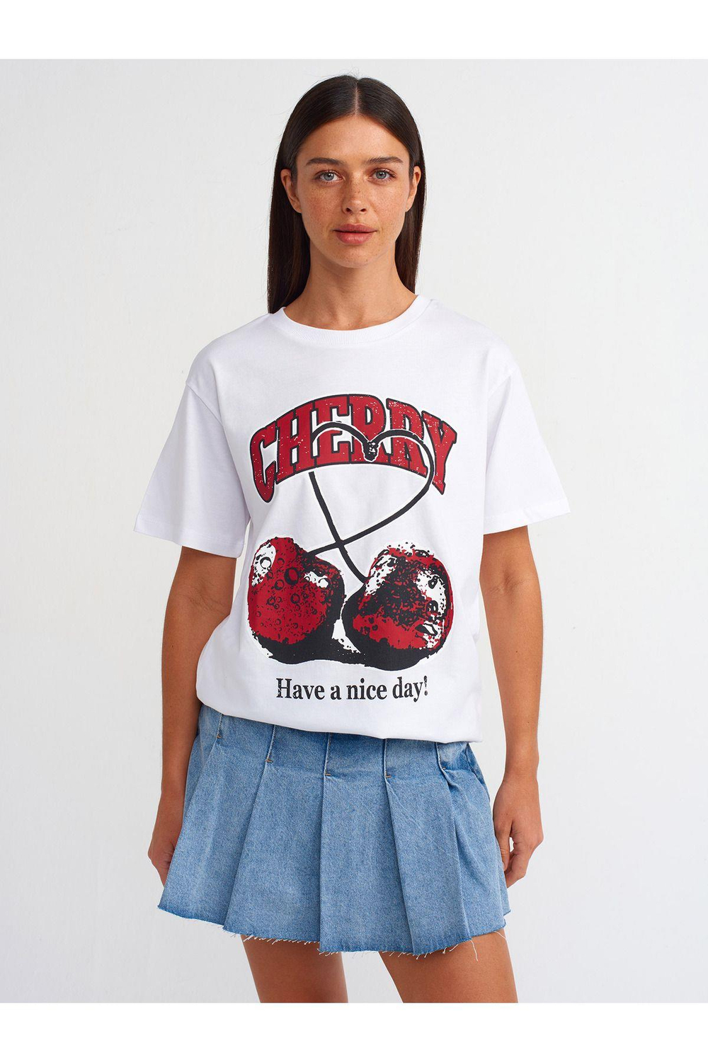 31065-baksi-detayli-t-shirt-beyaz-8-4ec7.jpg