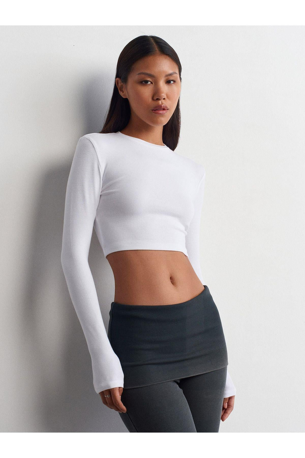 31236-uzun-kollu-crop-top-beyaz-4b-b9e.jpg