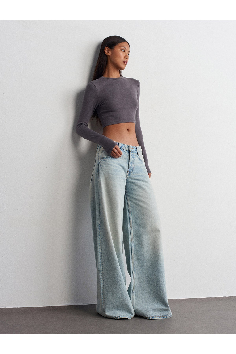 31236 Uzun Kollu Crop Top-Füme