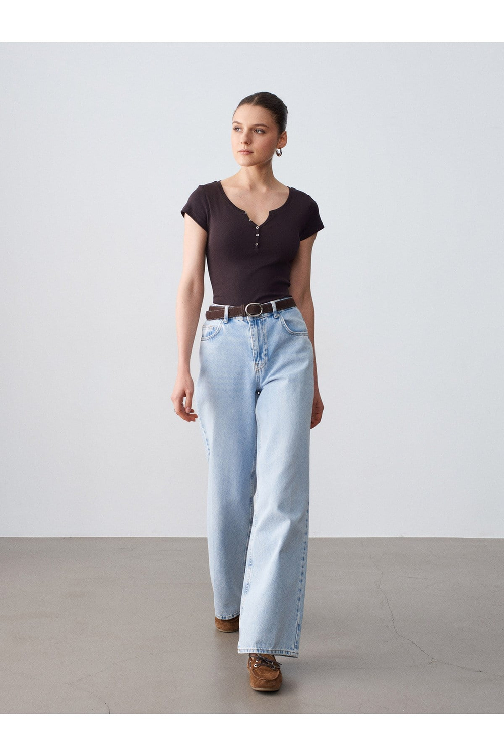 32688-100-pamuk-basic-t-shirt-koyu-kah--bb09-.jpg