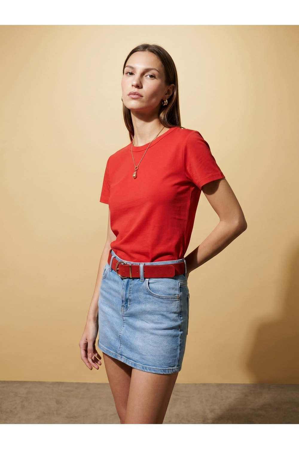 32779-bisiklet-yaka-t-shirt-kirmizi-4027-9.jpg