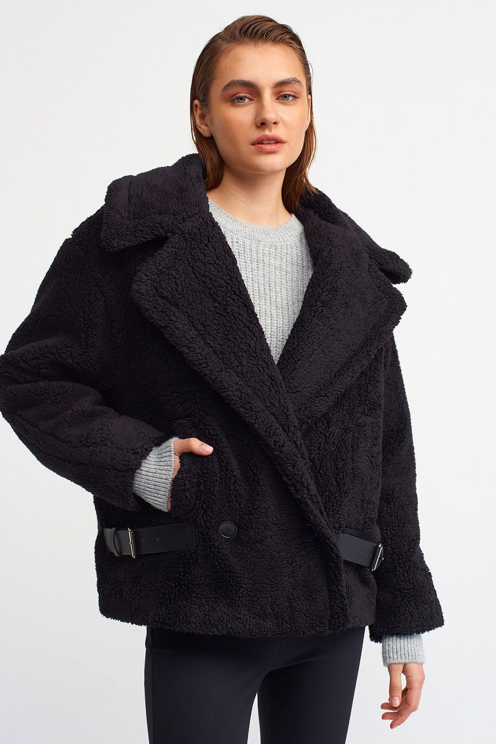 6931 Peluş Kısa Mont - Siyah