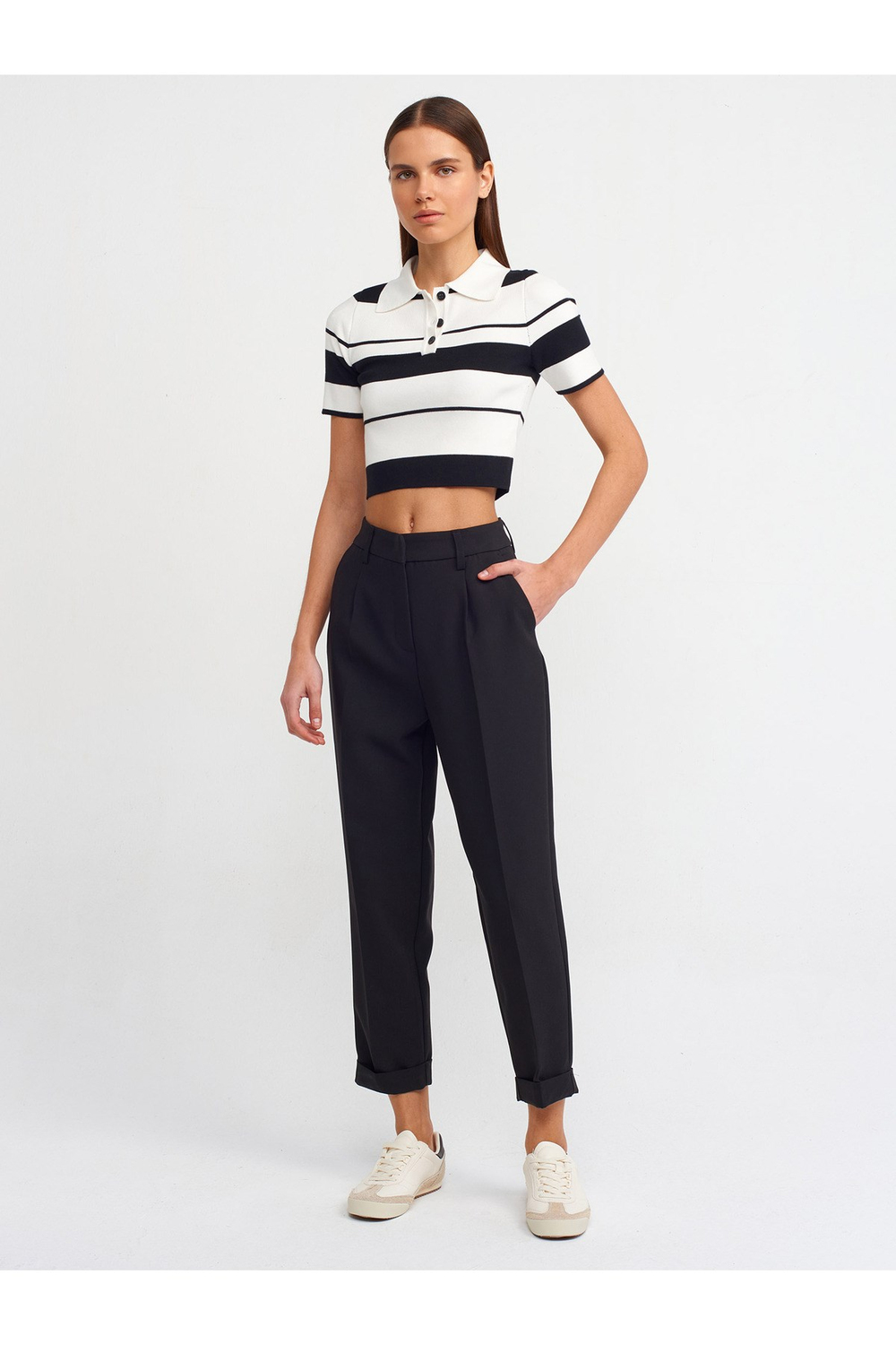 71270 Kıvrık Paça Düz Fit Pantolon-Siyah