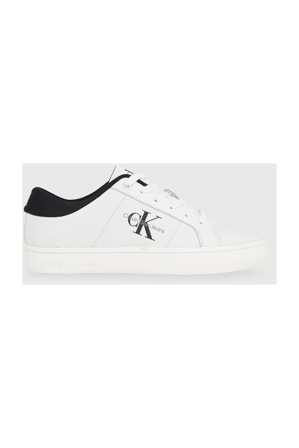 black-low-top-yw0yw01444-f543ad.jpg
