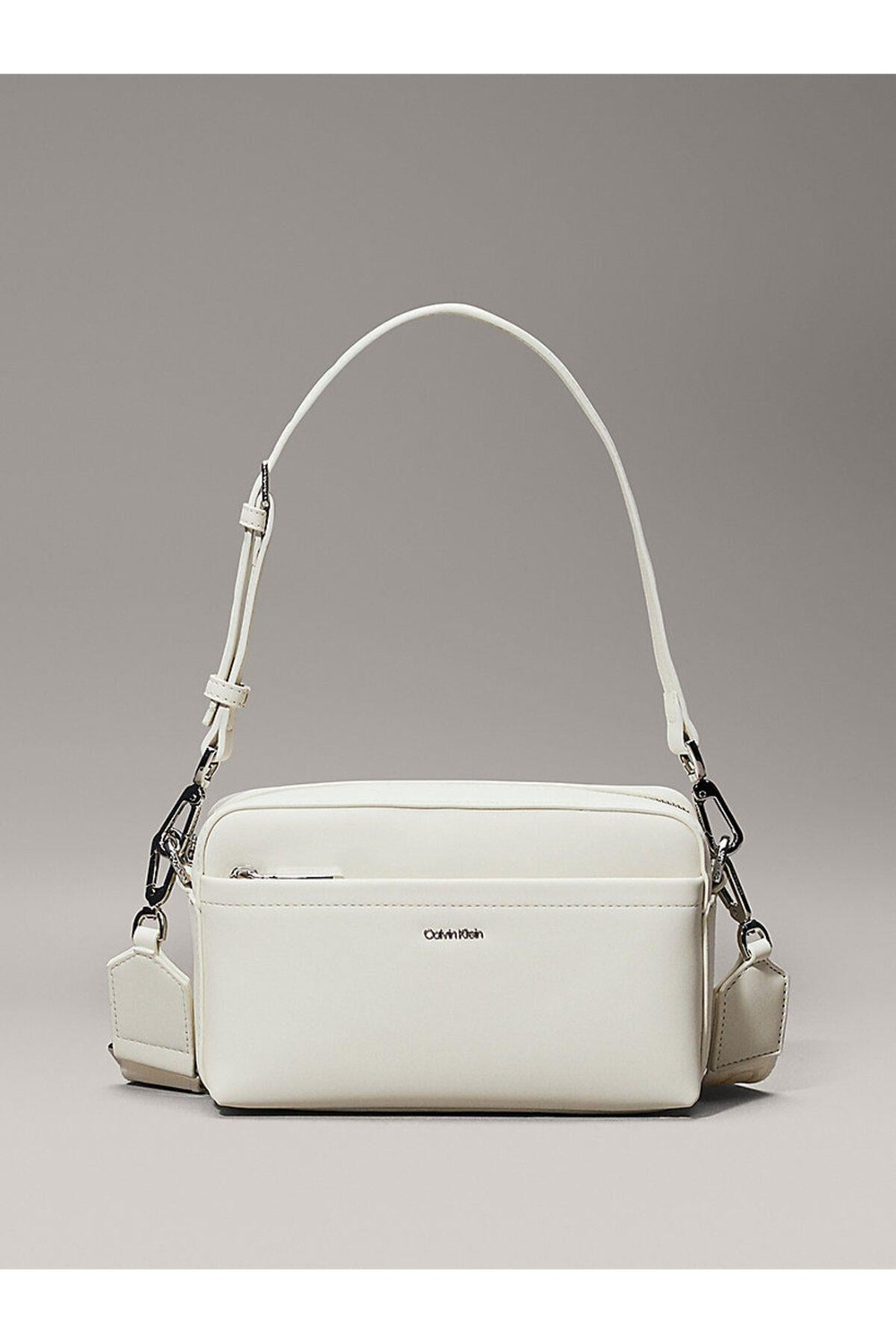 ck-must-convertible-camera-bag-049-8b.jpg