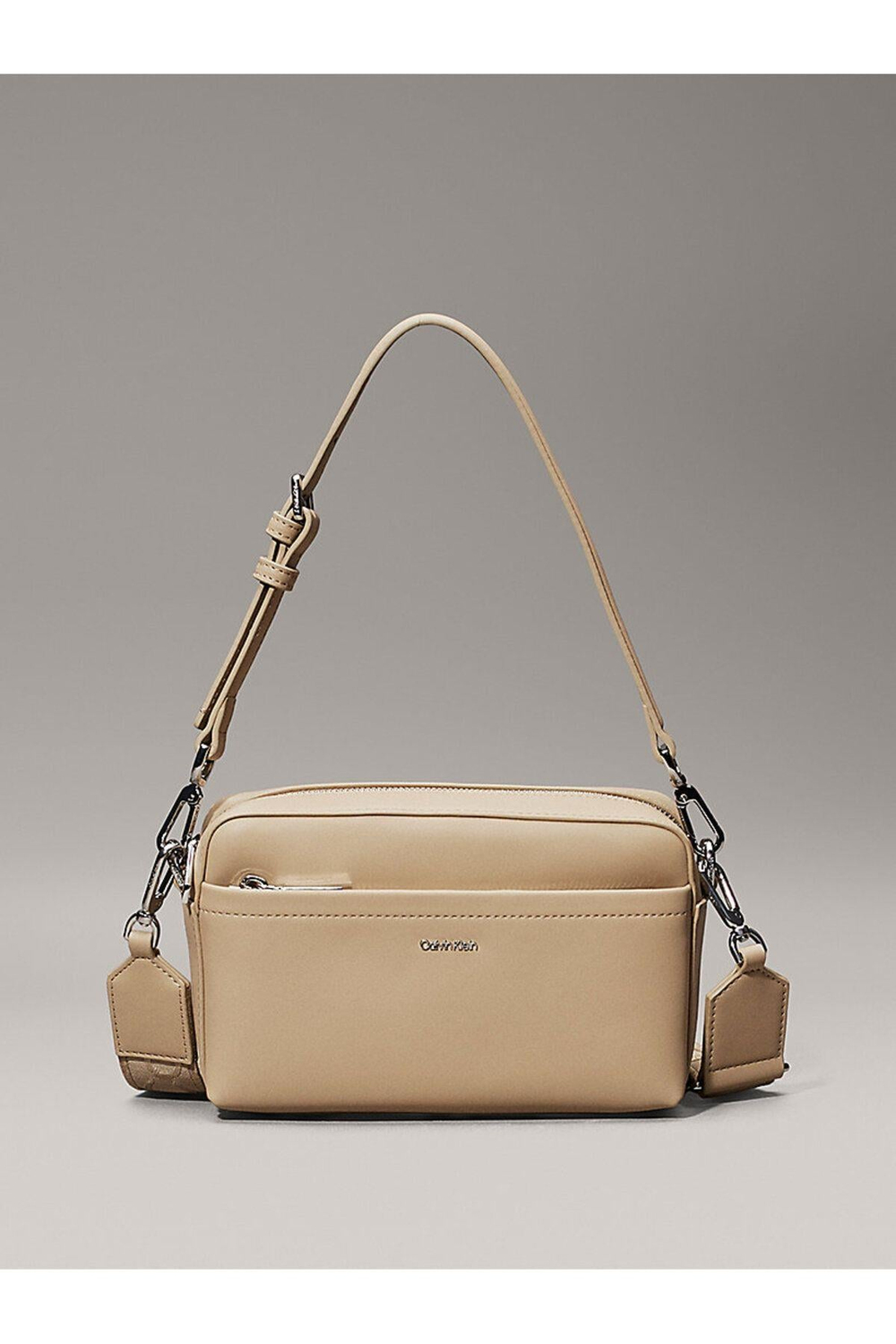 ck-must-convertible-camera-bag-718c32.jpg
