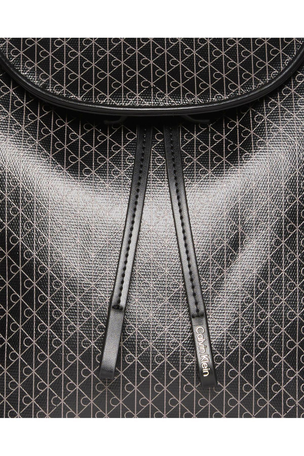 emblem-aop-flap-siyah-kadin-backpack-304-ed.jpg