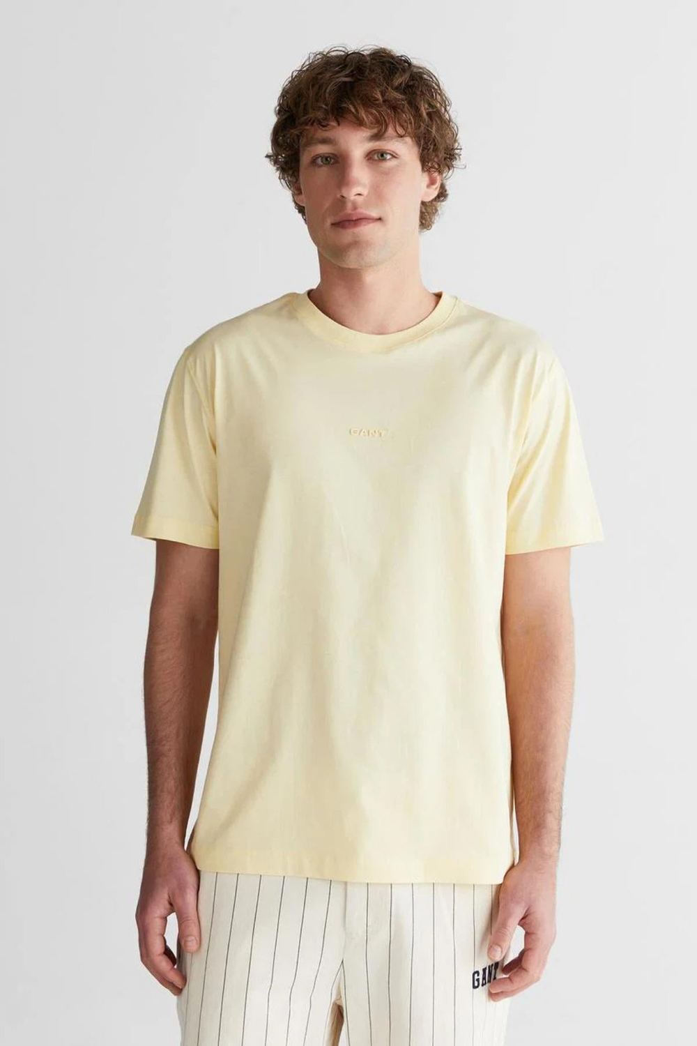 erkek-sari-baskili-kisa-kollu-t-shirt-944-4d.jpg
