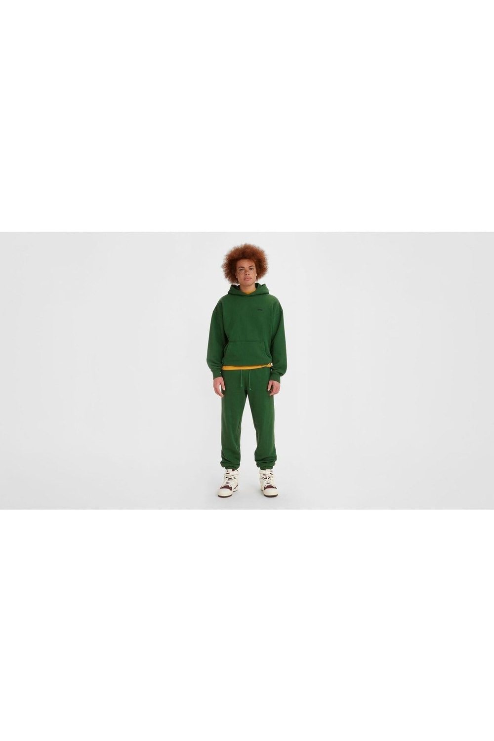 gold-tab-sweats--cae25.jpg