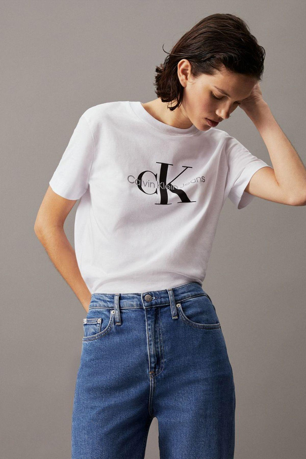 kadin-beyaz-t-shirt-d17131.jpg