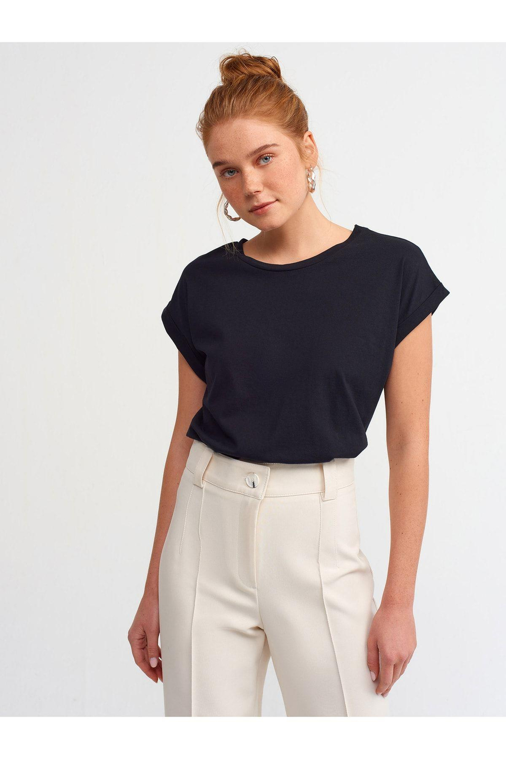 kadin-siyah-genis-kol-kisa-t-shirt-9-b390.jpg