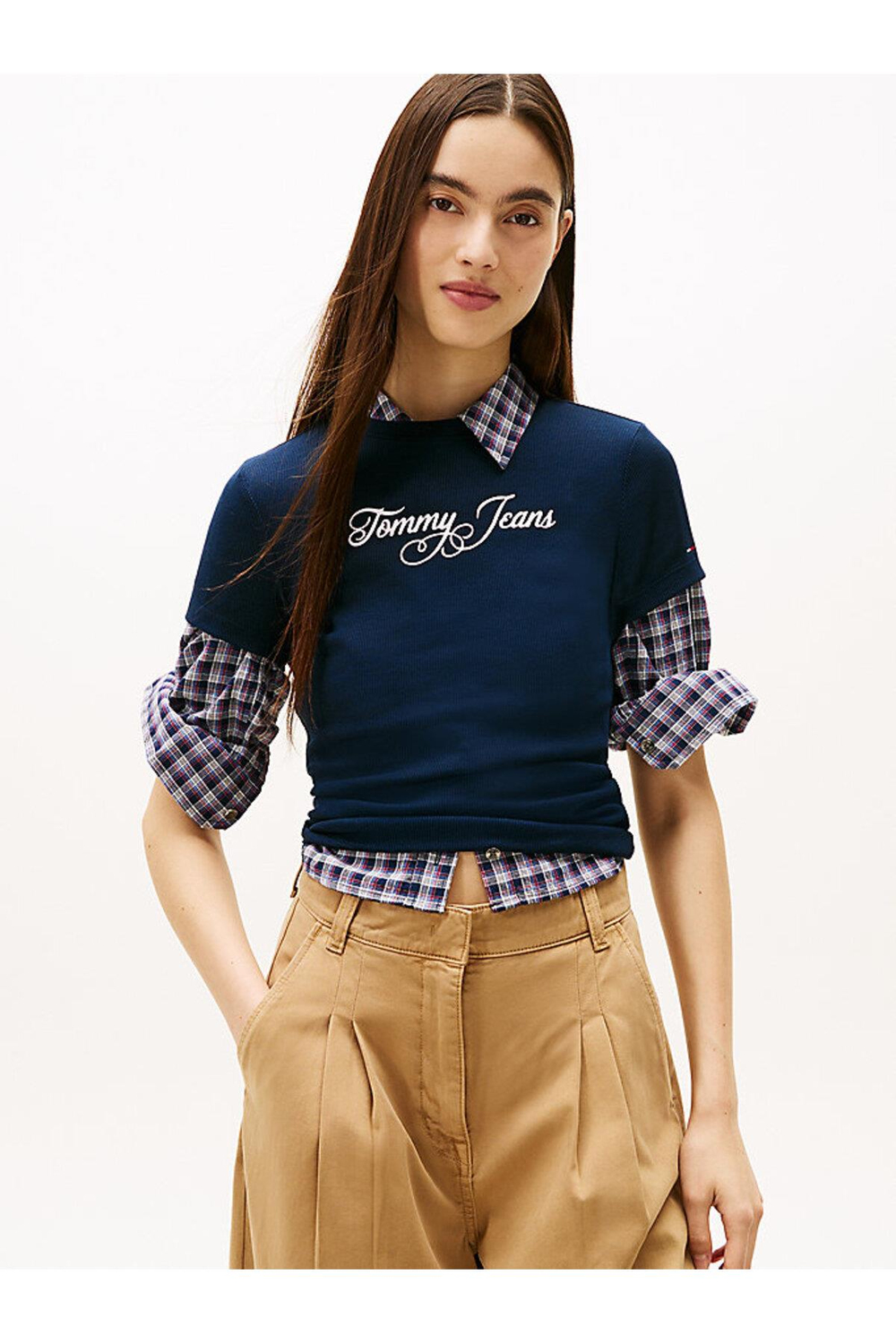 tjw-slim-essential-logo-t-shirt-caf61a.jpg