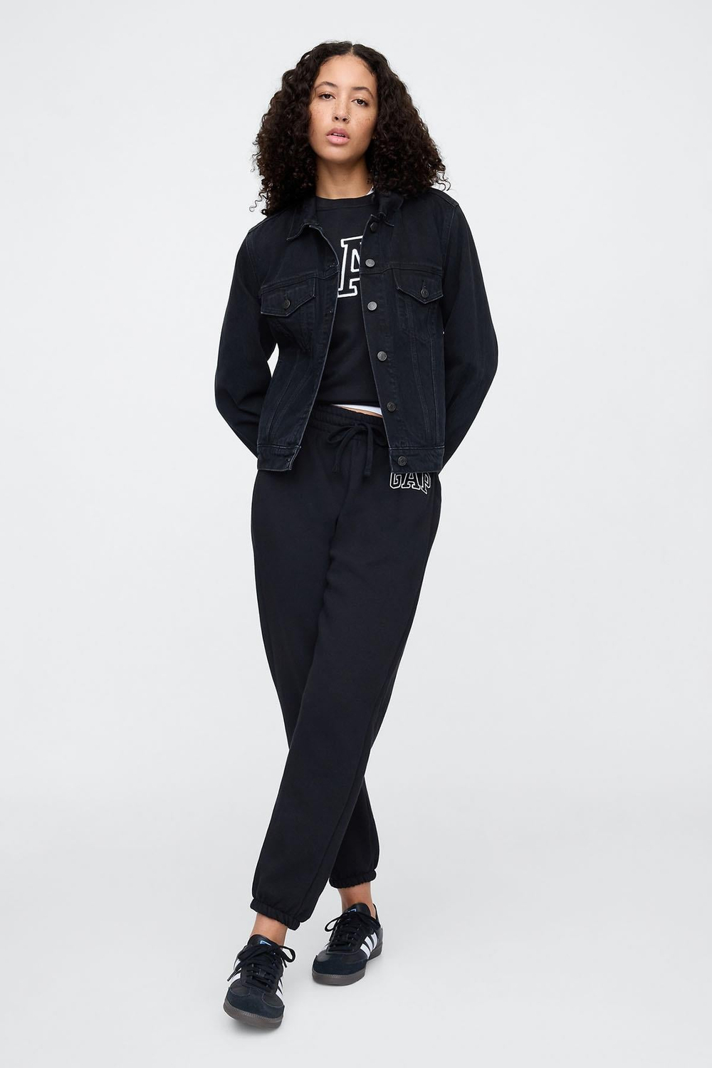 v-heritage-jogger-siyah-kadin-esofman--cc-492.jpg