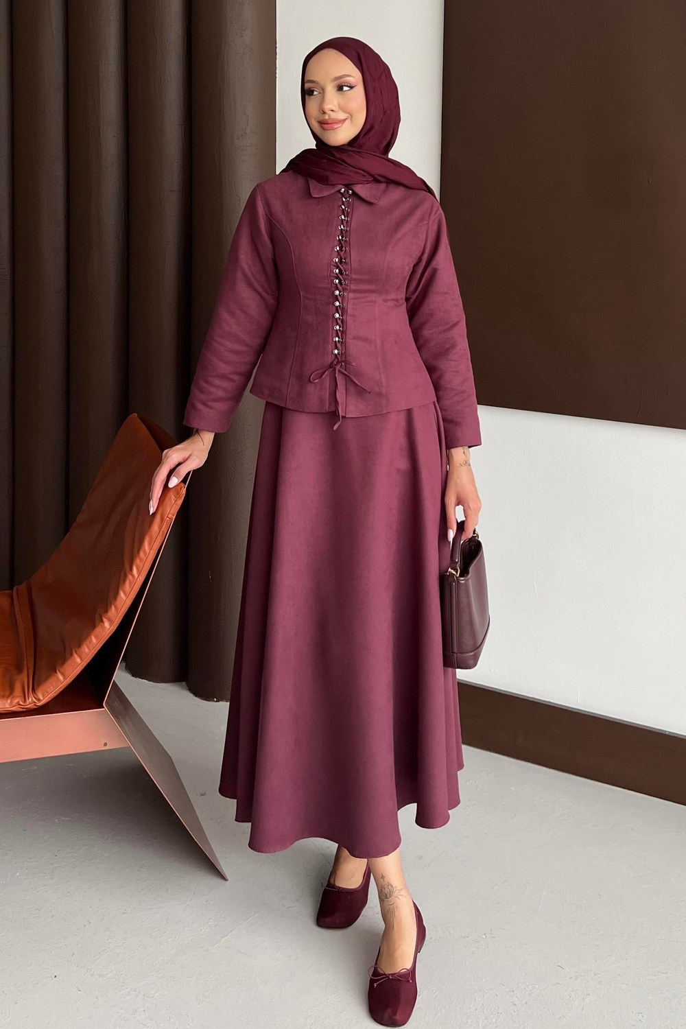 Bağcık Detaylı Etekli Takım Bordo