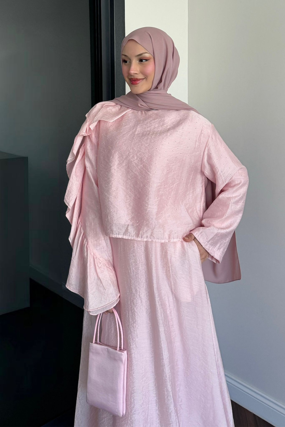 Omzu Büzgülü Taşlı Takım Pembe 