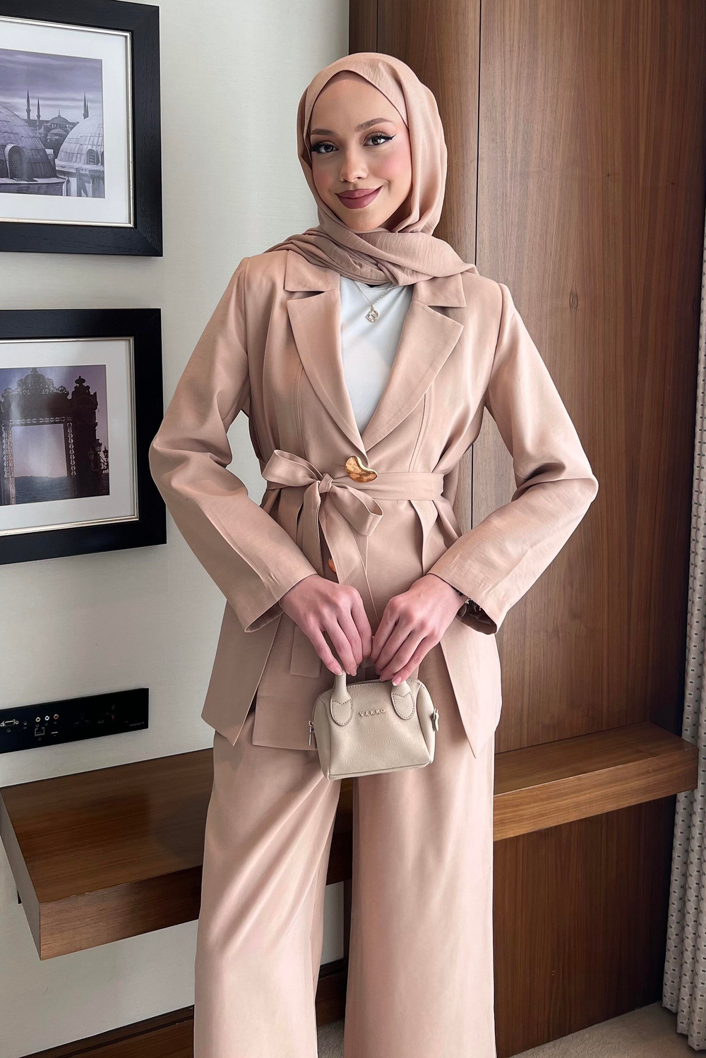 Önü Yırtmaçlı Blazer Takım Somon
