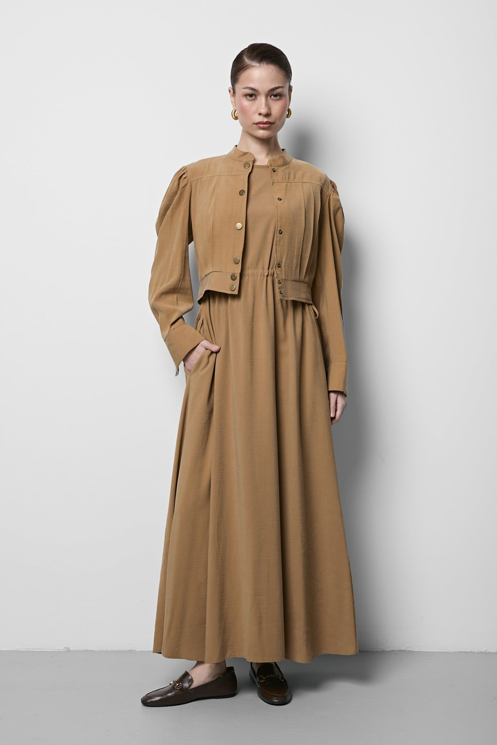 Pile Detaylı Ceketli Elbise Camel