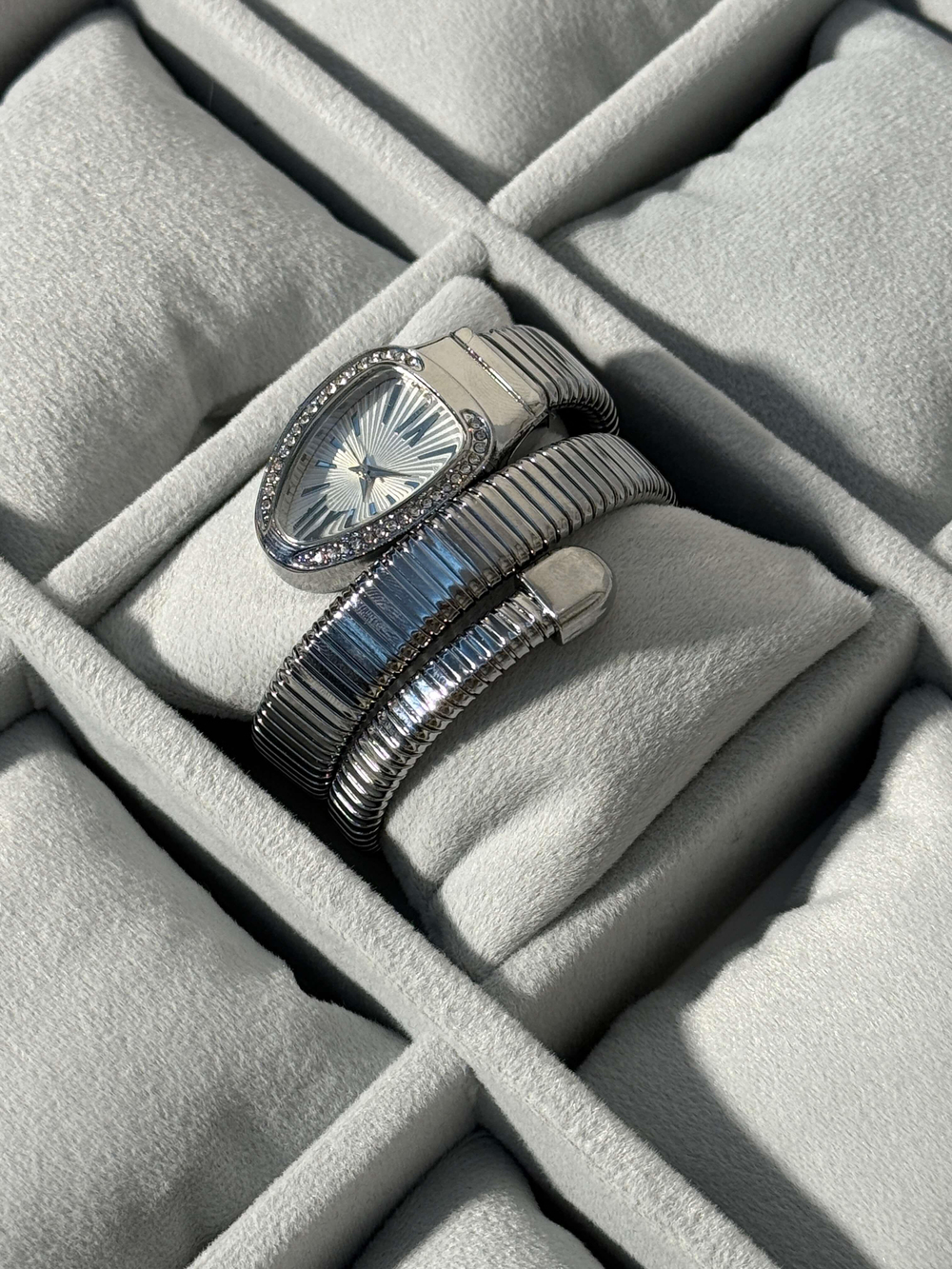 BVLGARI SERPENT MODEL SAAT